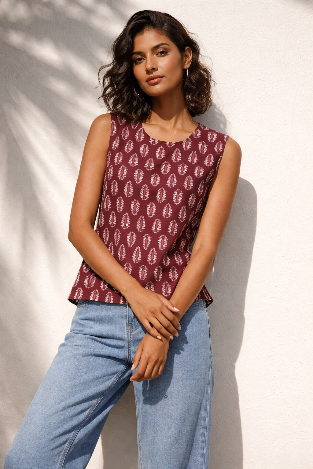 Sleeveless short kurti