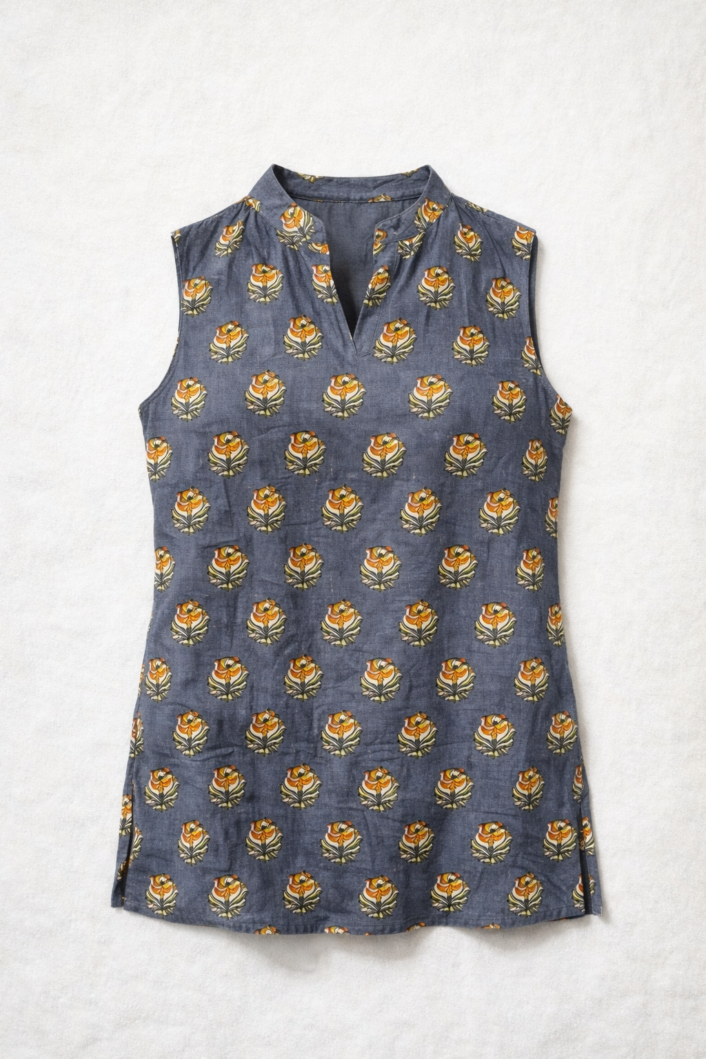 Bloom Sleevless kurti